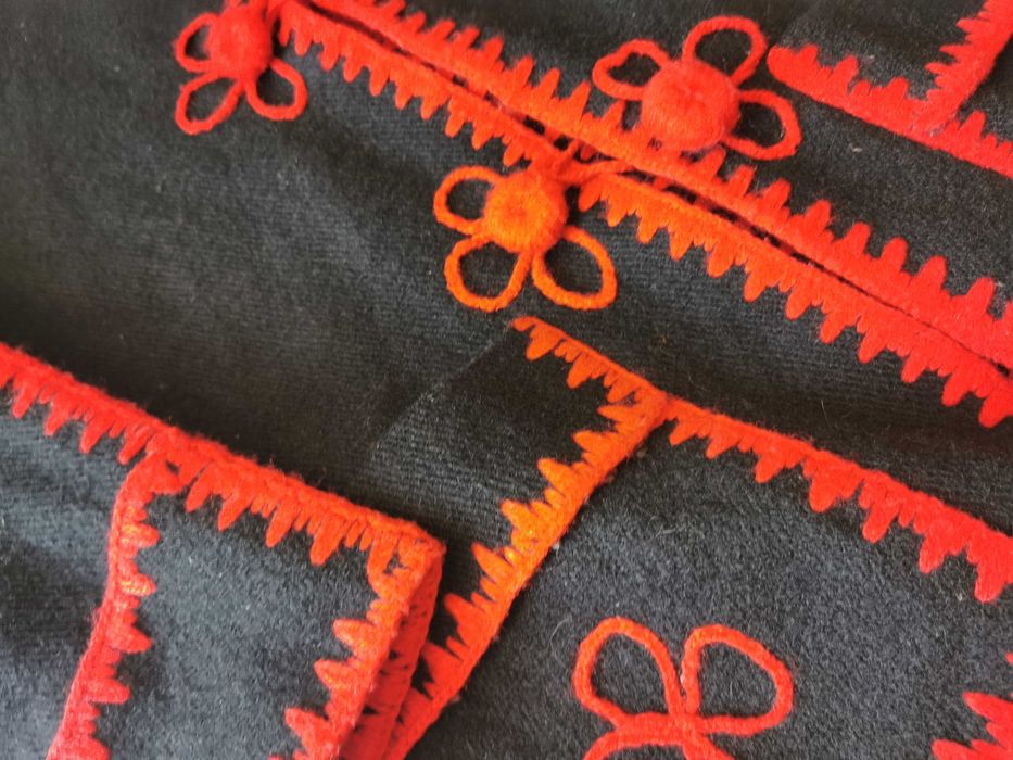 Автентична антерия от шаек