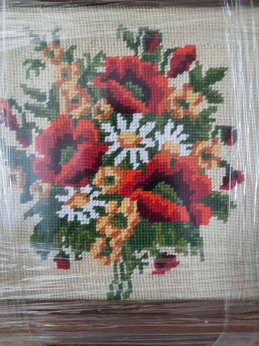 Гоблен с дървена рамка