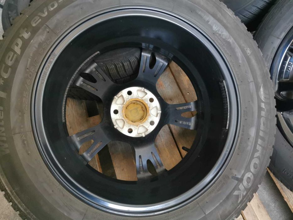 Jante Originale Hyundai Kona / Tucson R 17 cu anvelope de iarna