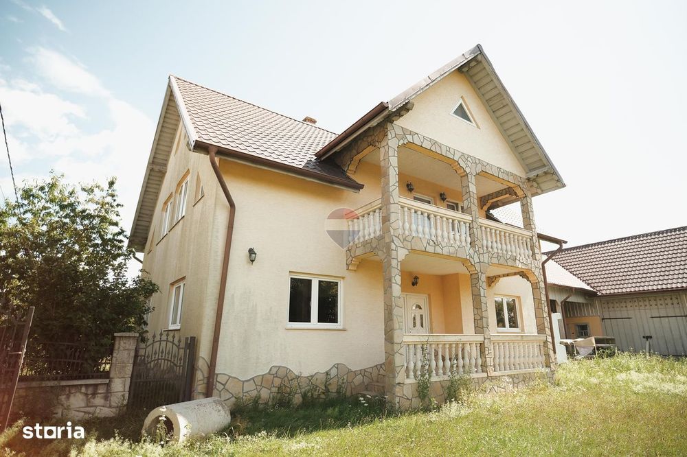 Casă de vanzare in Horodnic de Sus