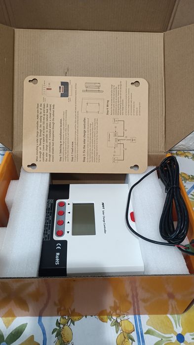 Regulator de încărcare solară MPPT 40A 12V/24V cu afișaj LCD – ML2440A