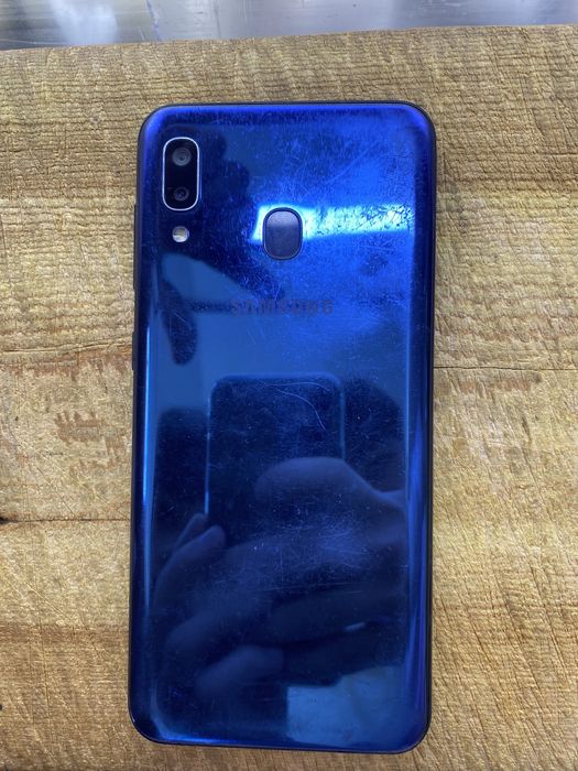 Samsung A20 ideal