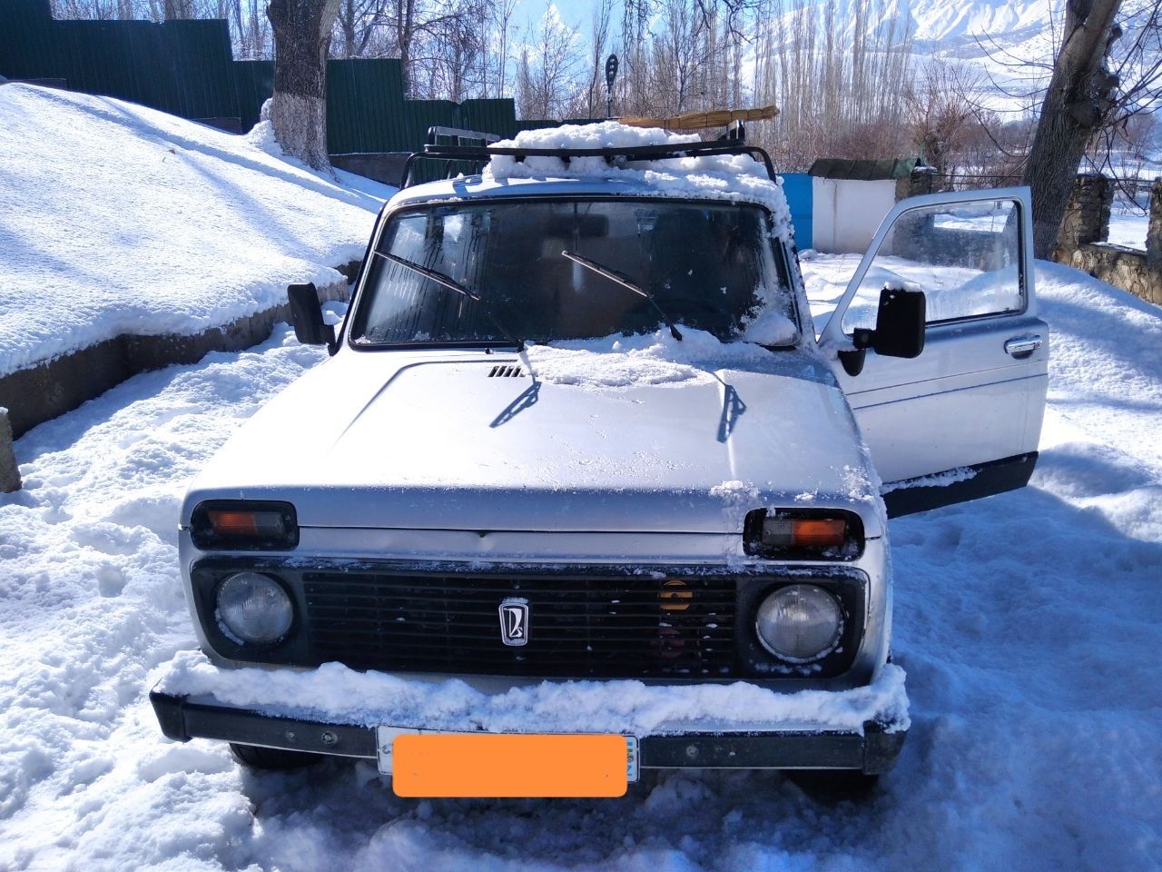 niva vaz 21310 - Легковые автомобили - OLX.uz