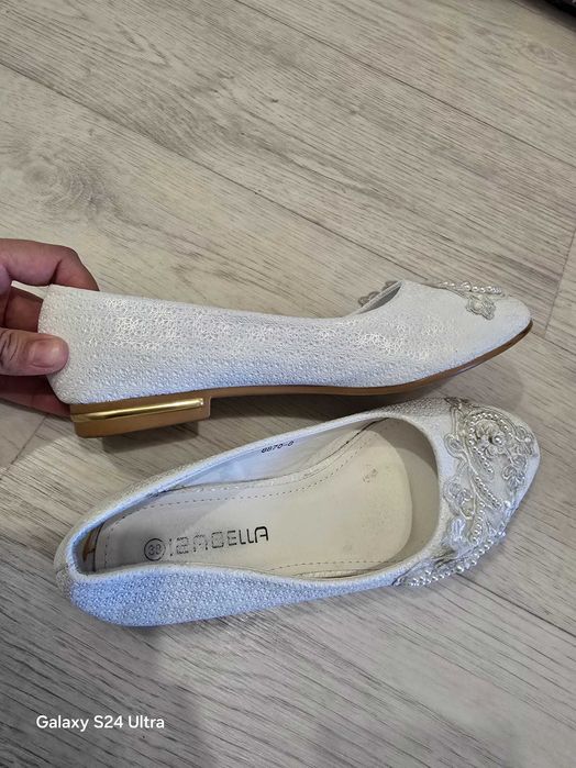 Свадебные балетки белые