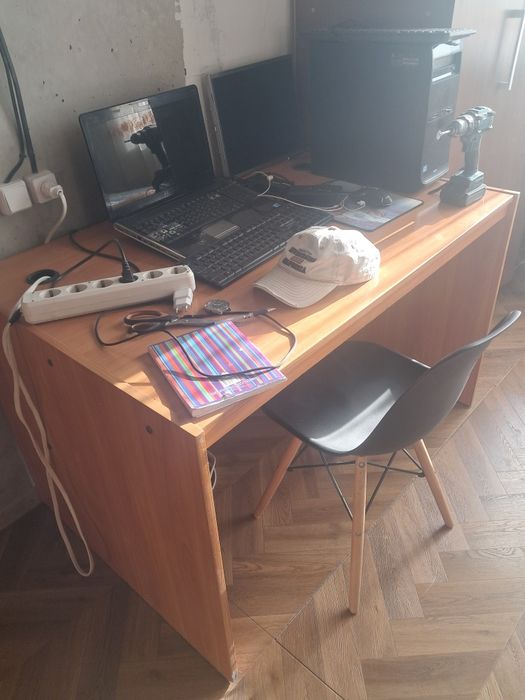Стол письменный ,рабочий