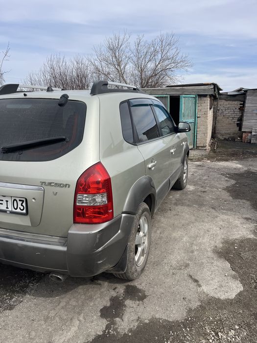 Продам машину Hyundai Tucson