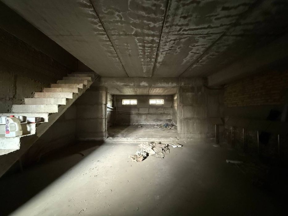 Магазин сотилади 164квм,Карвон бозорда