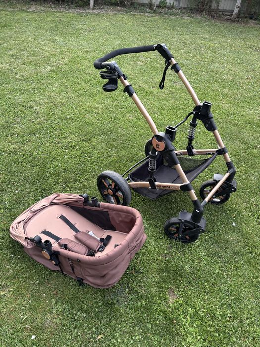 Carucior 2 in 1 pliabil cu suspensie