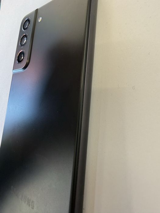 Samsung s21 Fe 5g 6/128gb Перфектен!