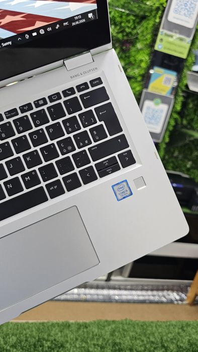 Hp elitbookHamma navaroti universal bo'lgan noutbuk izlaganlar bormi ?