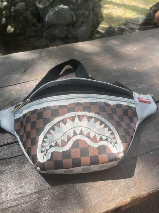 Чанта на sprayground