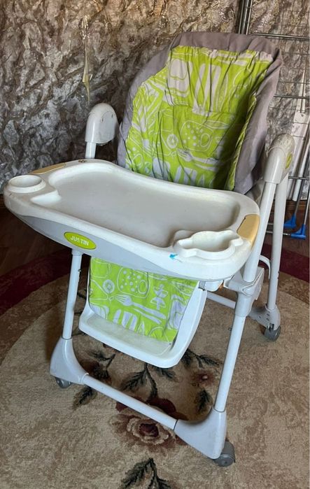 Стульчик для кормления