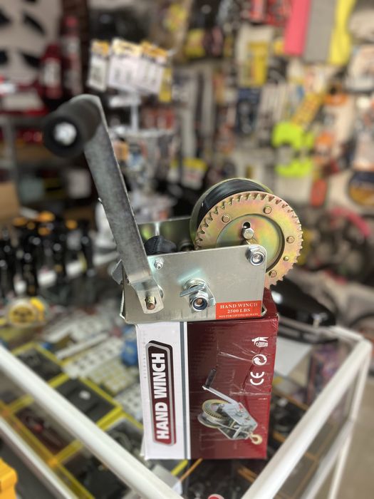 Ръчна лебедка с колан 2500LBS 1130kg
