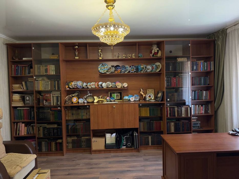 Книжная стенка (книжный шкаф/библиотека)
