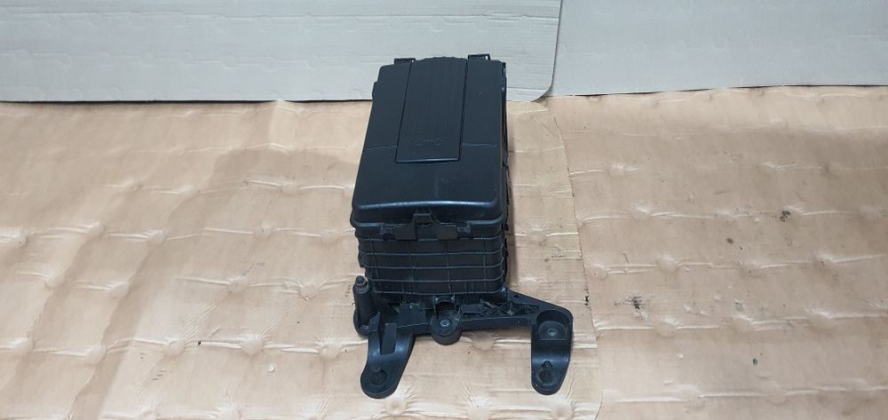 Carcasa baterie golf 5, 6 passat b6 ,b7, cc skoda seat audi a3 touran