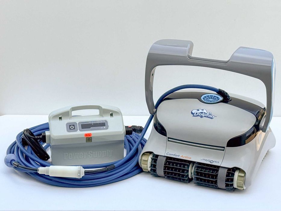 Robot curățare piscină Dolphin Maytronics Comfort Active