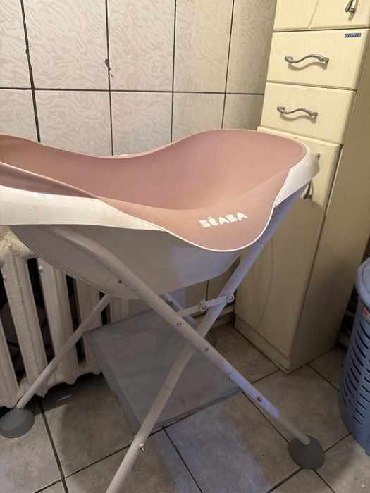 Продам ванночку BEABA