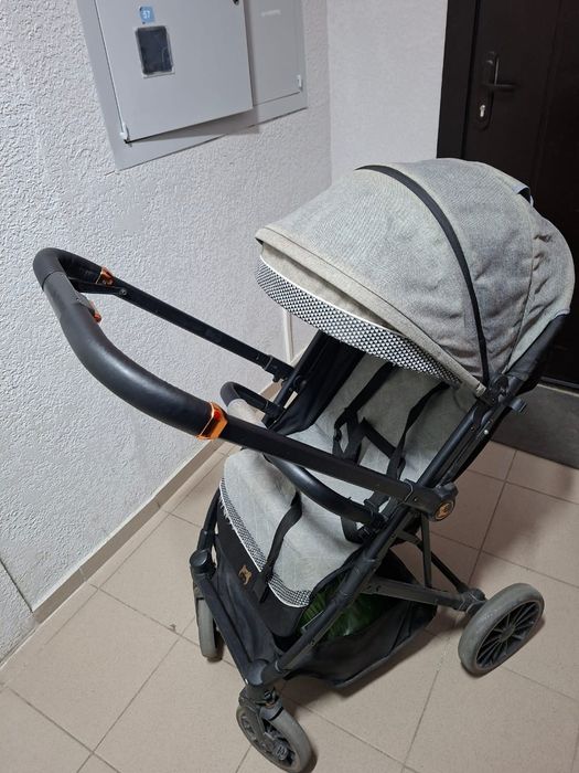 Коляска в хорошем состоянии