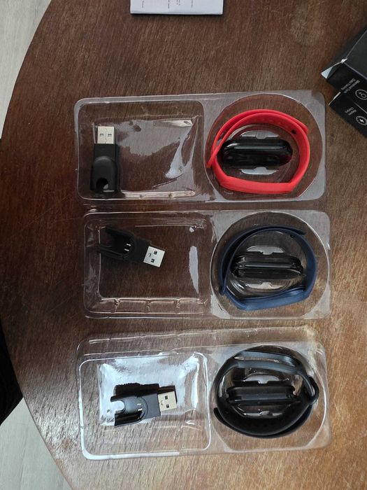 Bratara inteligenta, Monitorizare tensiune arteriala, Somn, Pasi