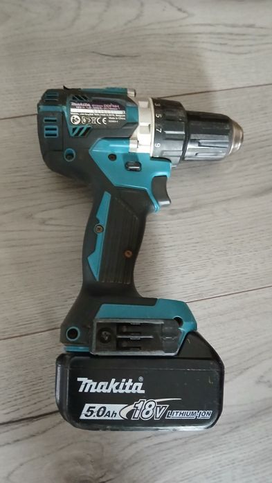 Filetanta Makita