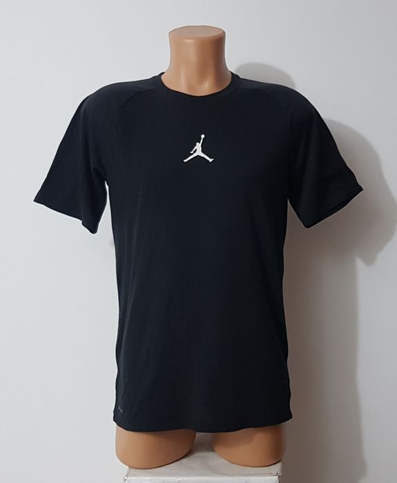 Tricou Jordan 23 ALPHA DRY negru, mărimea S ptr bărbați