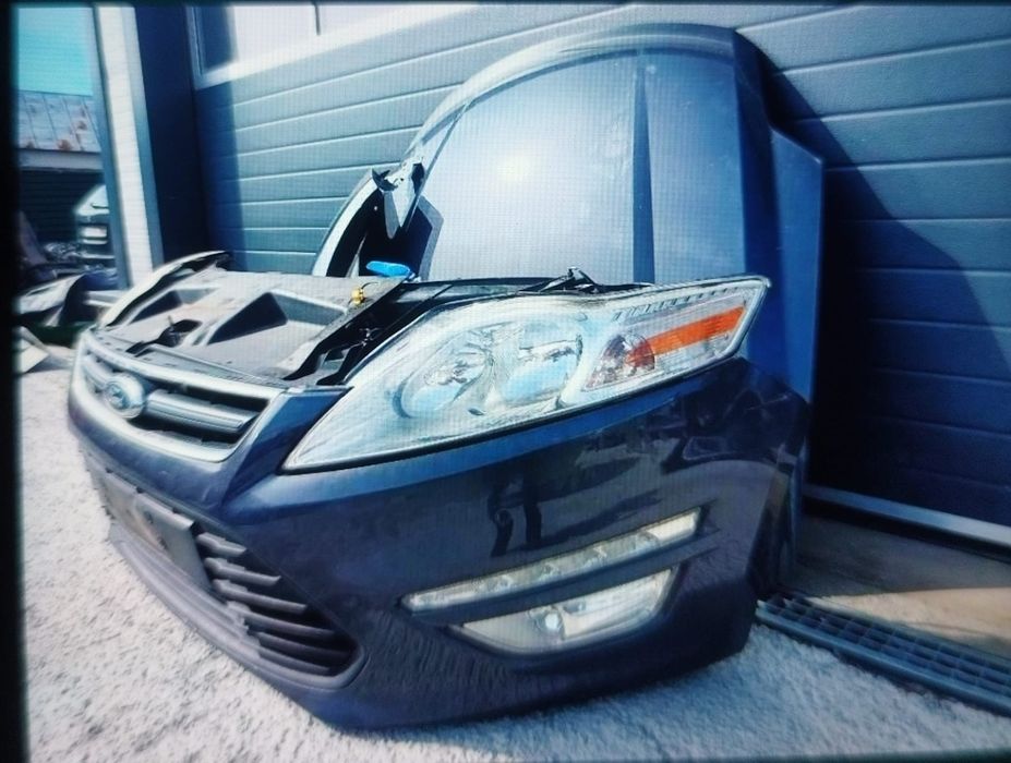 Bara fata capota aripa trager far radiatoare Ford Mondeo mk4, an 2012