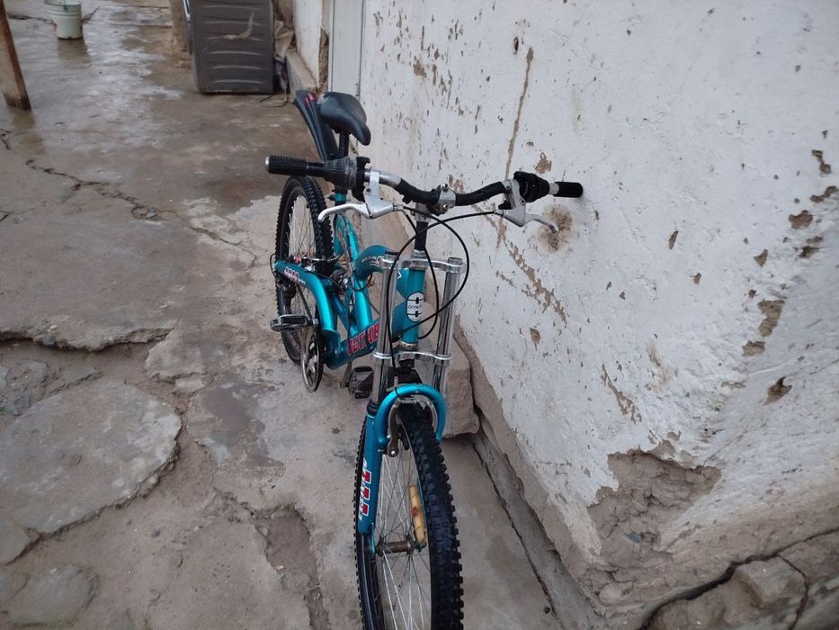 Velik sotiladi 26 amartizator velosaped