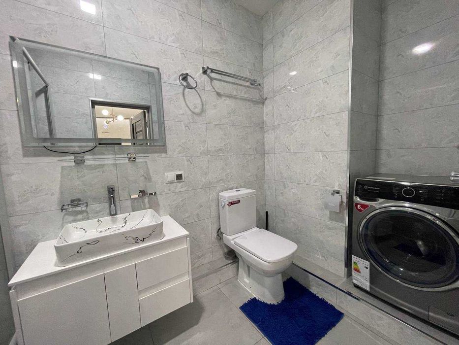 Новостройка Сдается квартира на Алмазарском р-не Беруний Никто не жил!