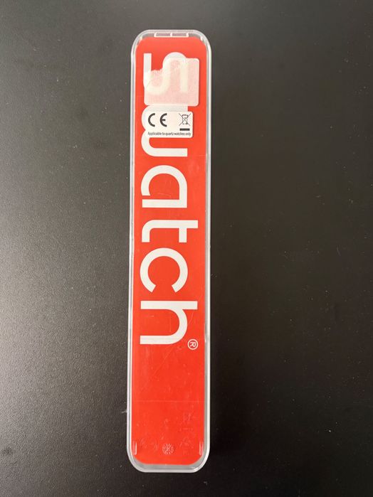 Детски часовник Swatch (Swiss Made) – Дизайн с колибри