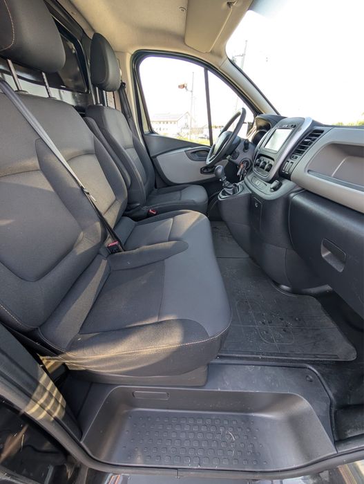 Renault Trafic 1.6 dci Euro 6 2019 model lung, 212000 km , Varianta Pre-facelift