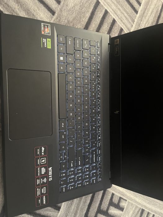Vand laptop nitro v15
