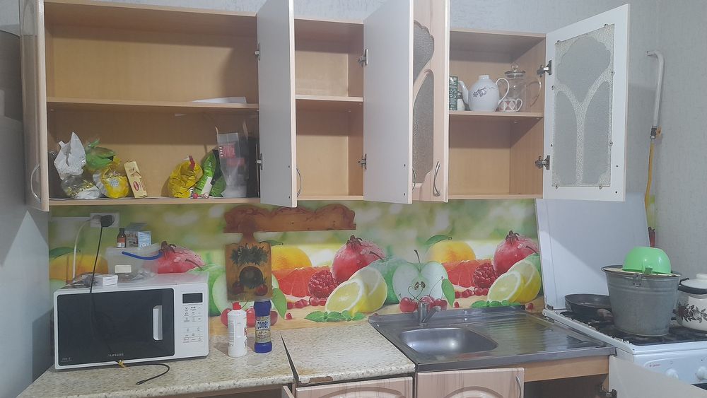 Продам кухонный гарнитур б/у