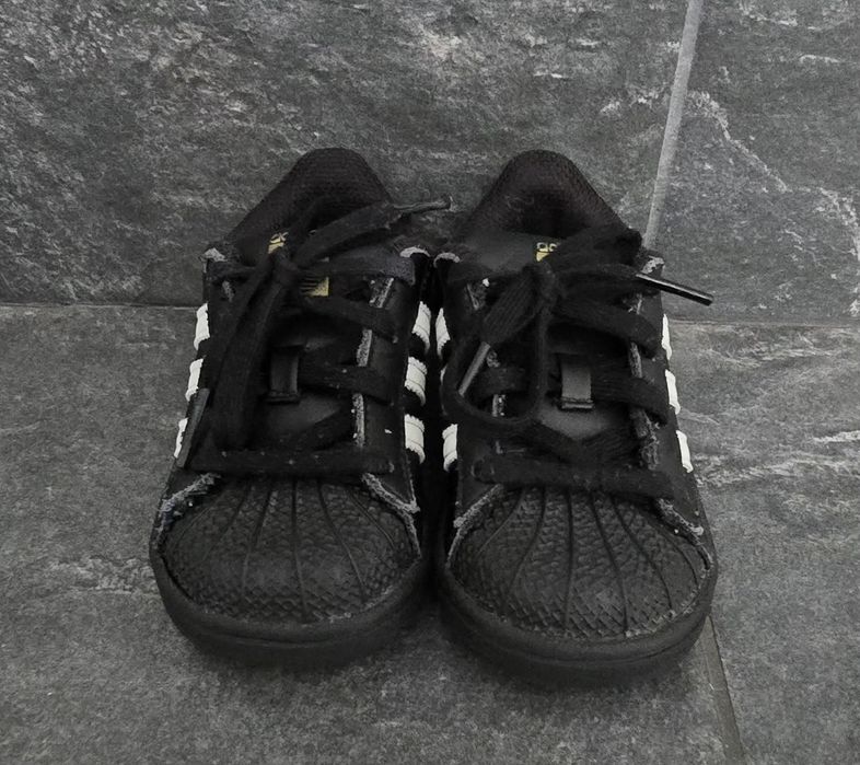 Детски маратонки Adidas – черни