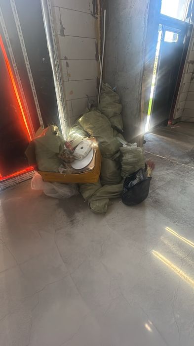 Вывоз всех видов мусоров.Дешевле всех.