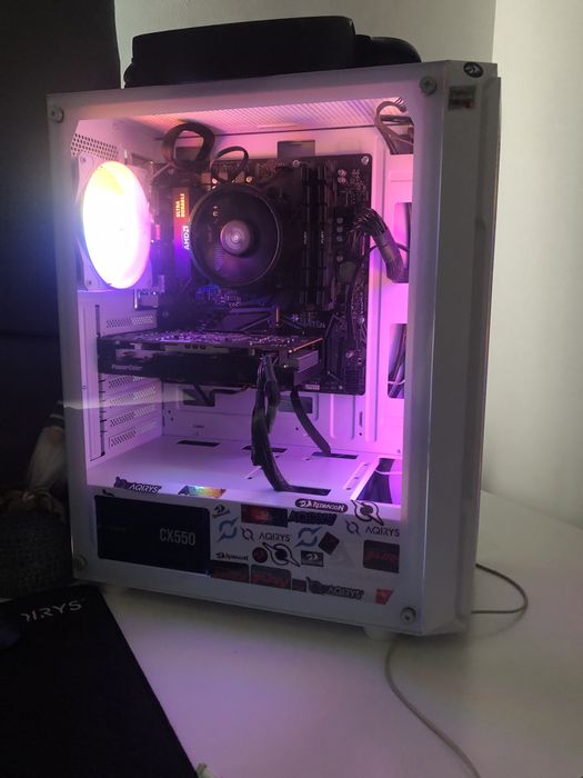 Calculator gaming cu garantie la toate componentele