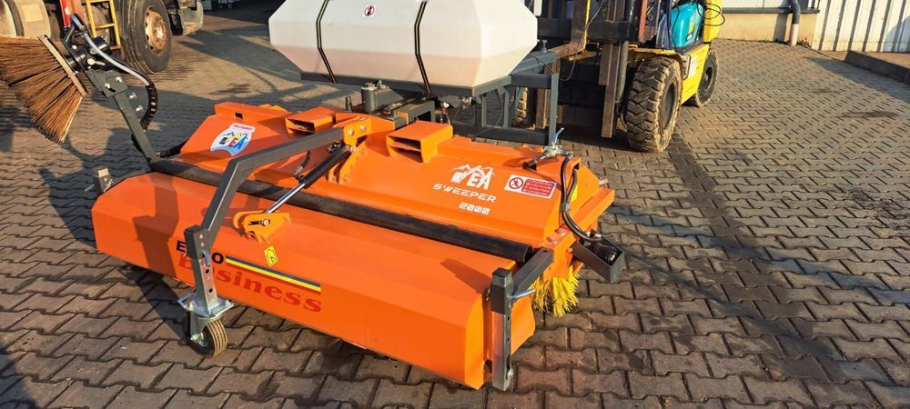 Perie asfalt cu colector si sistem stropire 240 cm