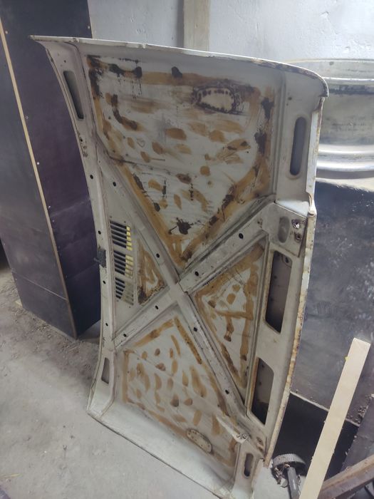 Капот Нива 21114