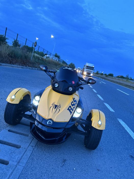 Can am spyder premier edition