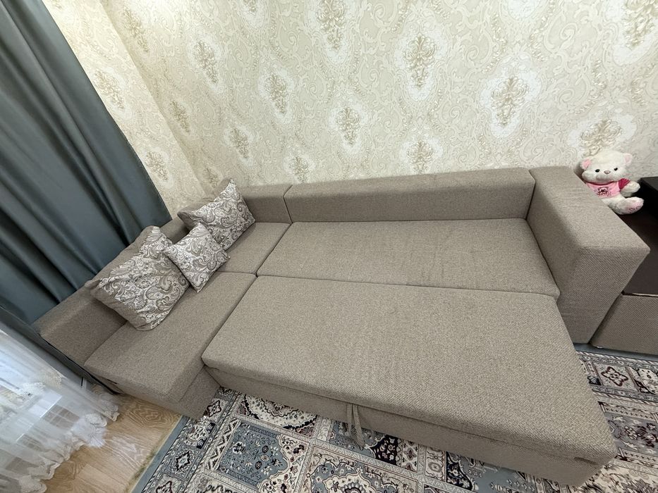 Уголок мягкая мебель