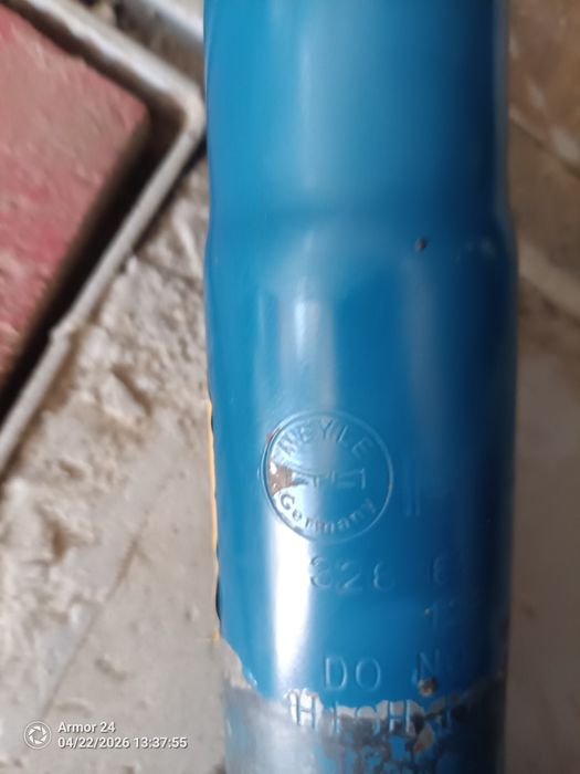 Продам Передние стойки бмв е39