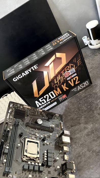 Gigabyte H510 + i5 10400f / обмен