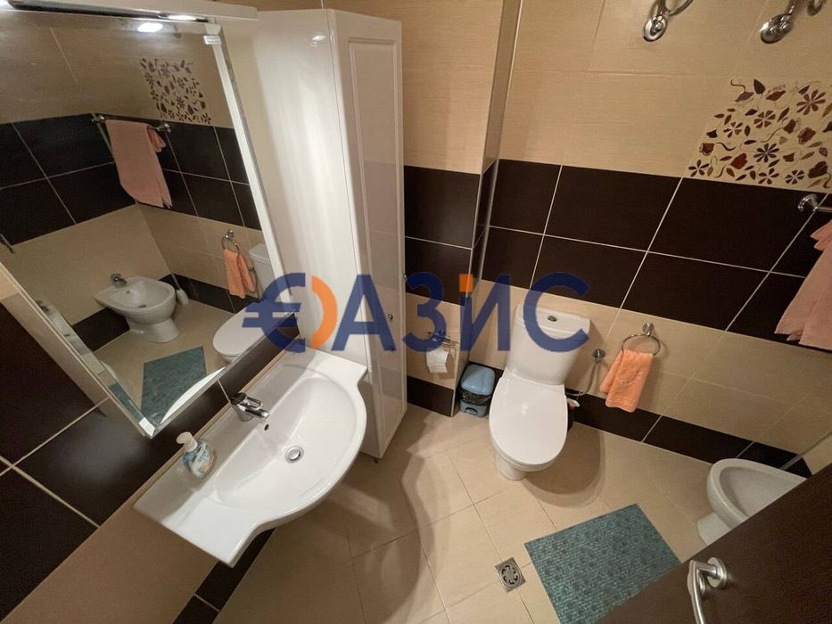 Продава се Тристаен апартамент в к.к. Слънчев бряг - 105 кв.м за 559 €/кв.м - Снимка #13