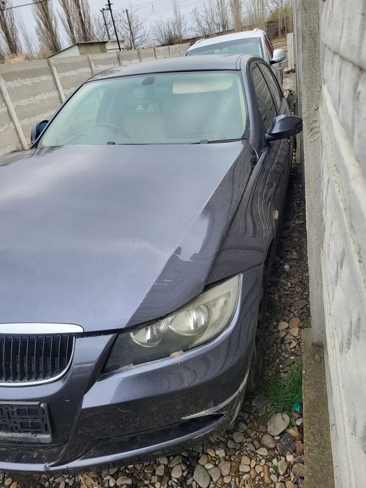 Dezmembram BMW E90 USA FATA STANGA/ USA SPATE STANGA/USA FATA DREAPTA