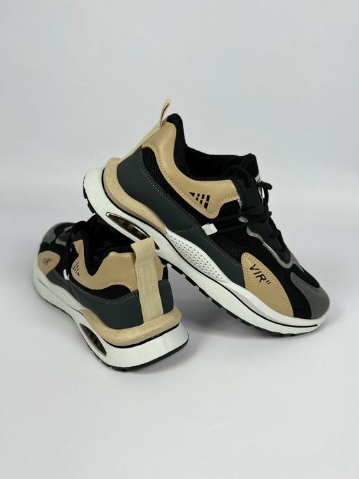 Продам кроссовки