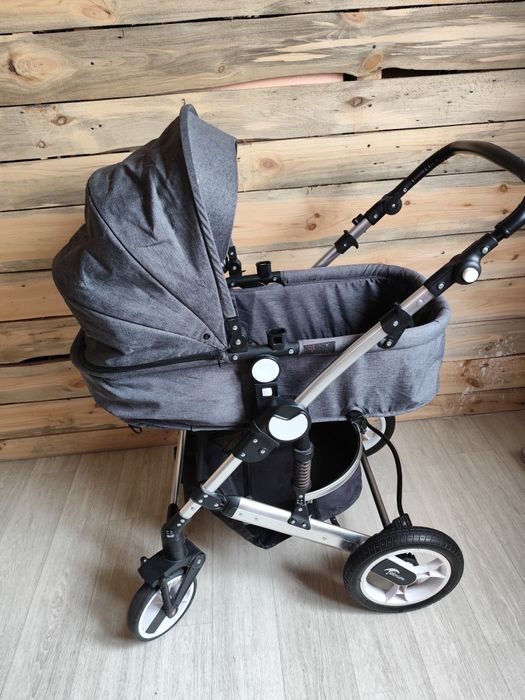 Продам коляску Tecnym