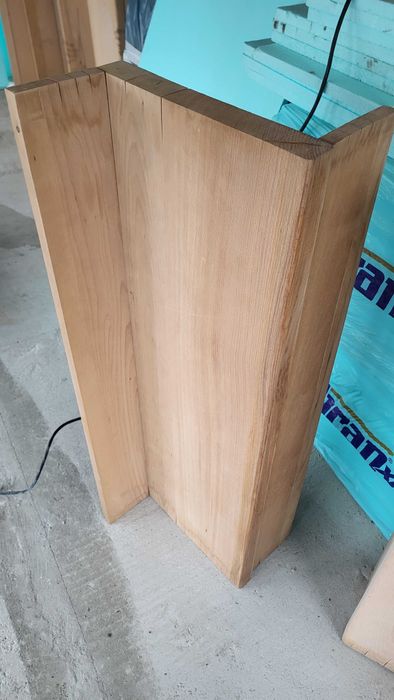 Oтлежали букови стъпала с чело от масив