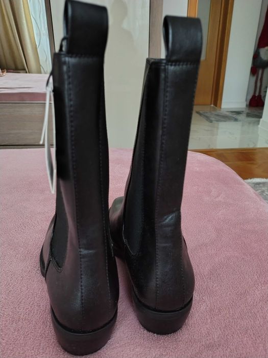 Ghete dama Bershka, noi