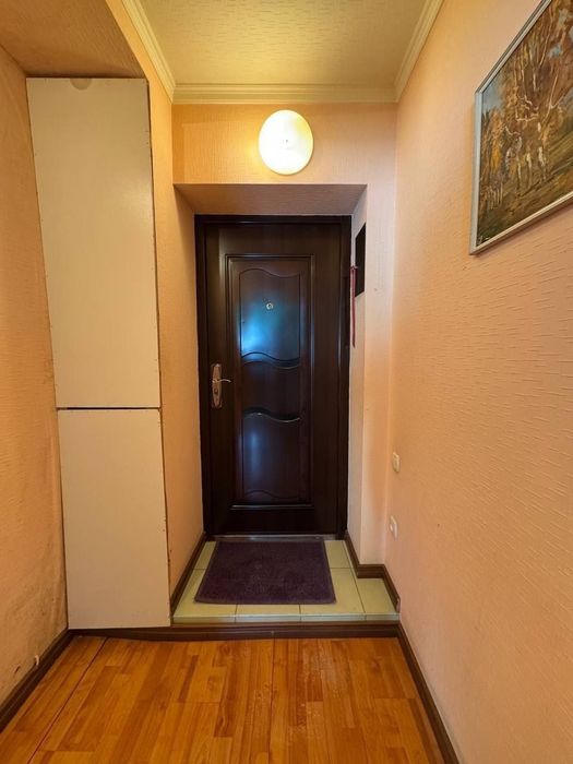 Срочно ШРуставели 1/3/5  с мебелью техникой  ремонт средний !