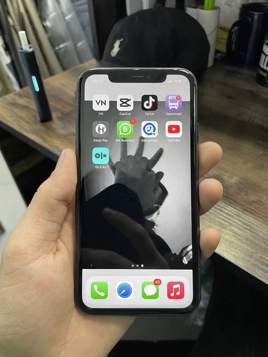 Продаю айфон 11 64гб