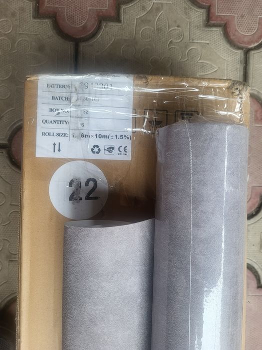 Обой продам 5 рулонов